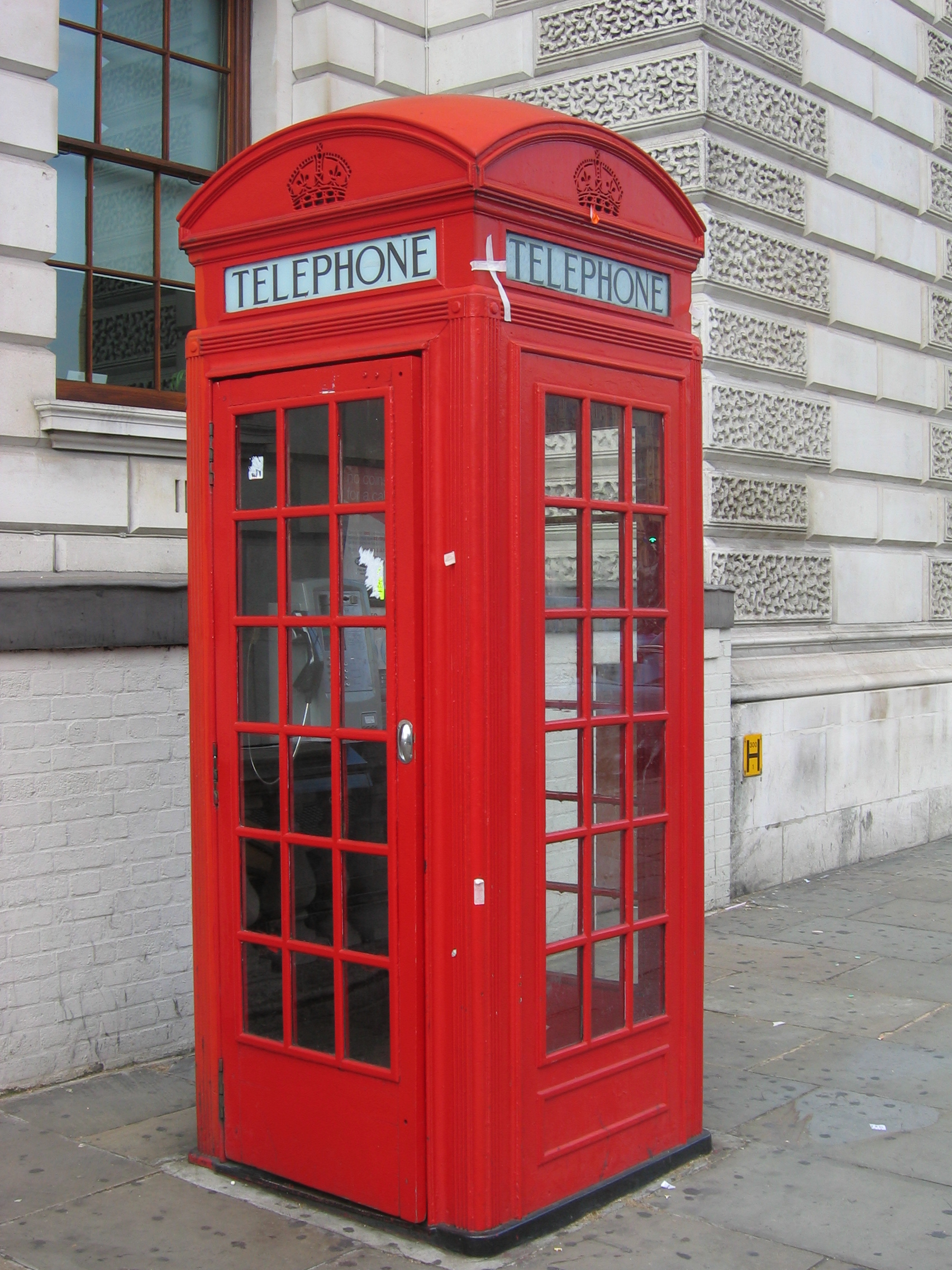 телефонная будка в великобритании